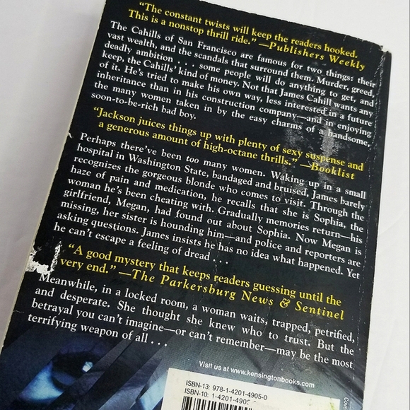 You Betrayed Me by Lisa Jackson- Paperback- 522 Pages- 2021- Fiction - Picture 4 of 4